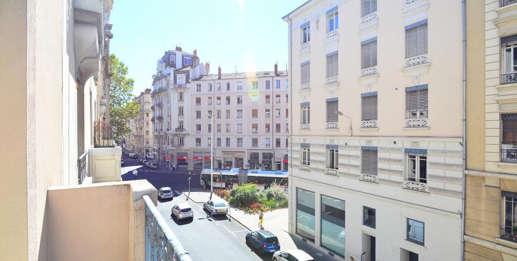 Appart' Rousseau Lyon Bagian luar foto